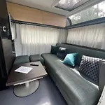 Ferienhaeuser Insel Usedom - Luxuswohnwagen 4 Mit Whirlpool Direkt Am Achterwasser Lutow