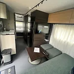 Ferienhaeuser Insel Usedom - Luxuswohnwagen 4 Mit Whirlpool Direkt Am Achterwasser Lejlighed *