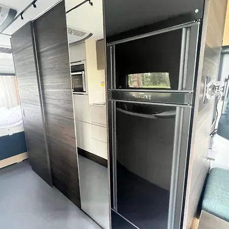Ferienhaeuser Insel Usedom - Luxuswohnwagen 4 Mit Whirlpool Direkt Am Achterwasser