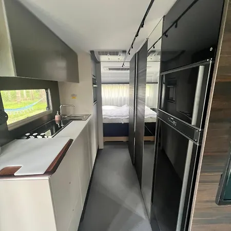 Ferienhaeuser Insel Usedom - Luxuswohnwagen 4 Mit Whirlpool Direkt Am Achterwasser *