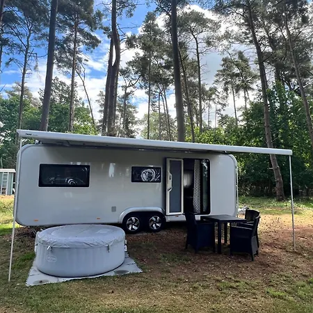 Ferienhaeuser Insel Usedom - Luxuswohnwagen 4 Mit Whirlpool Direkt Am Achterwasser